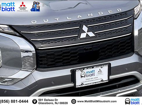 Used 2023 Mitsubishi Outlander SE image 32