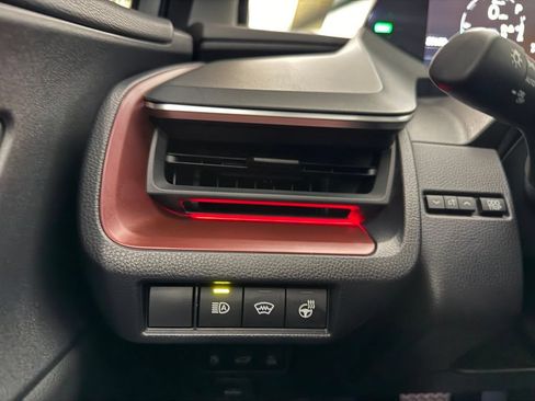 Used 2024 Toyota Prius Prime Premium w/ Advanced Technology Package FWD image 12