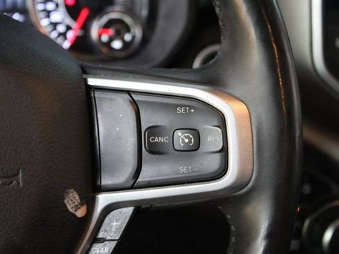 Used 2019 RAM 1500 Big Horn AWD/4WD image 13