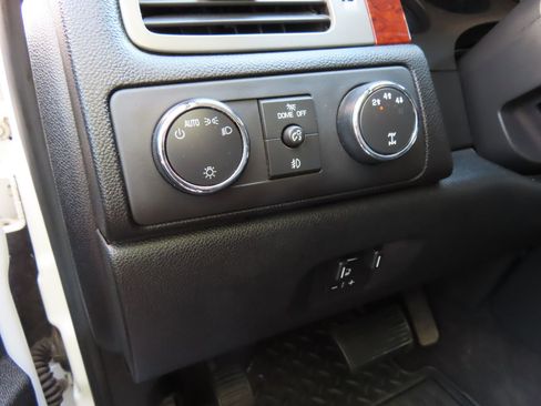 Used 2011 Chevrolet Silverado 3500 LTZ w/ LTZ Plus Package AWD/4WD image 15