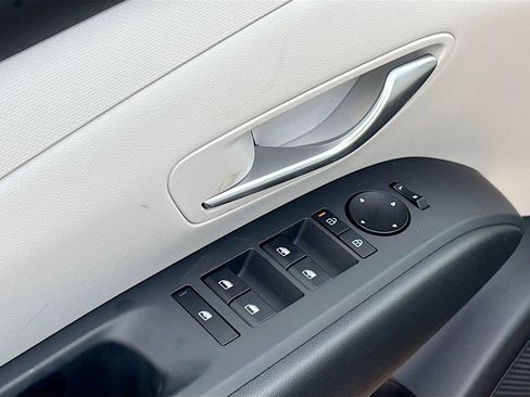 New 2026 Hyundai Tucson SEL image 17