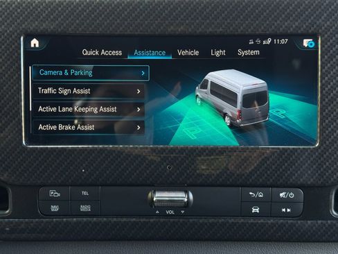 Used 2020 Mercedes-Benz Sprinter 2500 w/ Premium Plus Package image 29