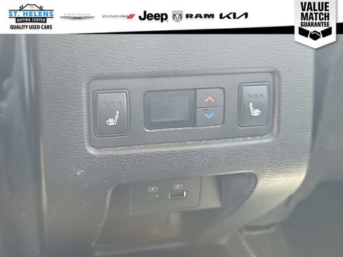 Used 2024 Mitsubishi Outlander SEL AWD/4WD image 33