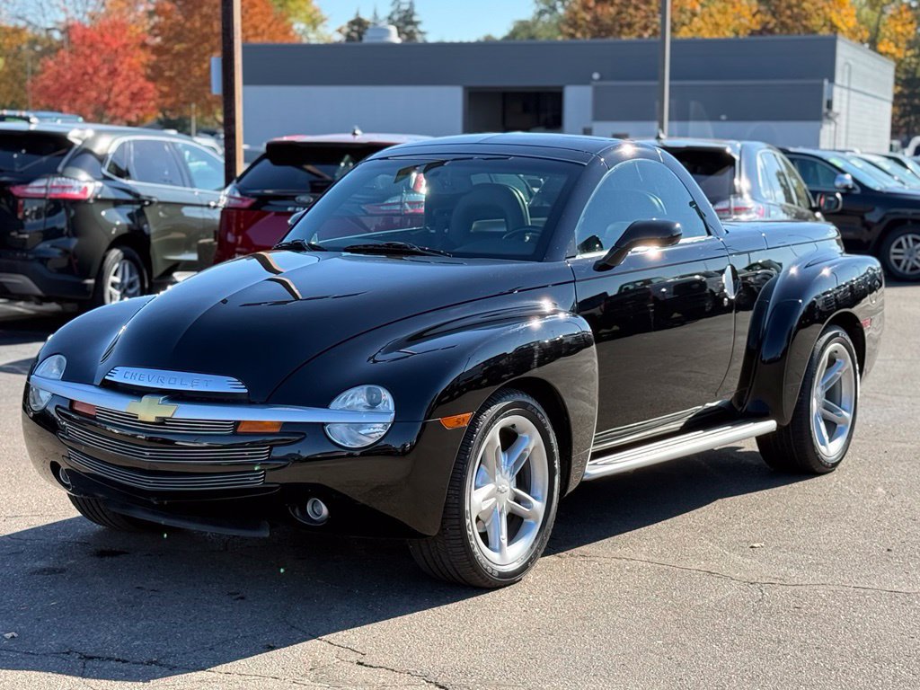 Used 2003 Chevrolet SSR w/ Preferred Equipment Group RWD image 27