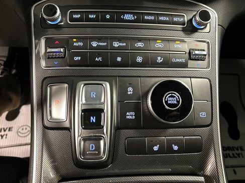 Used 2023 Hyundai Santa Fe SEL FWD image 17