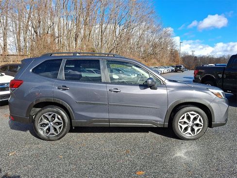 Certified 2021 Subaru Forester Premium w/ Popular Package #1 image 8