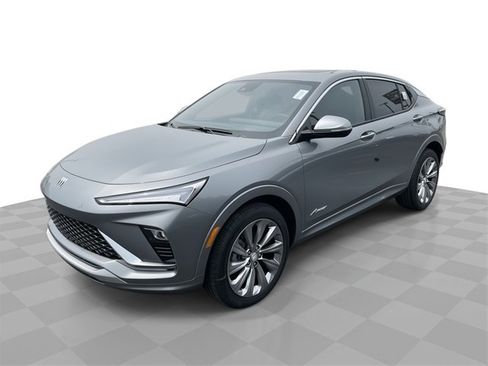 New 2025 Buick Envista Avenir image 1
