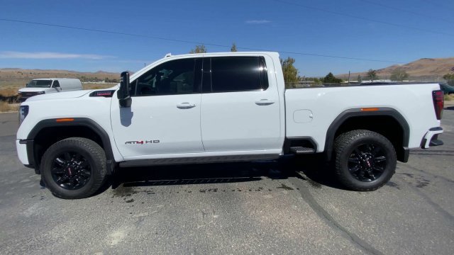 Certified 2025 GMC Sierra 3500 AT4 w/ AT4 Premium Plus Package AWD/4WD image 5