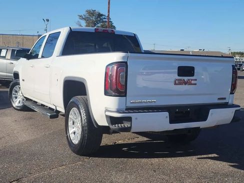 Used 2018 GMC Sierra 1500 SLT w/ All Terrain Package AWD/4WD image 7