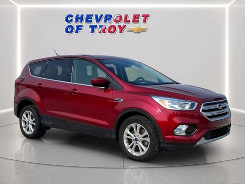 Used 2019 Ford Escape SE AWD/4WD image 1