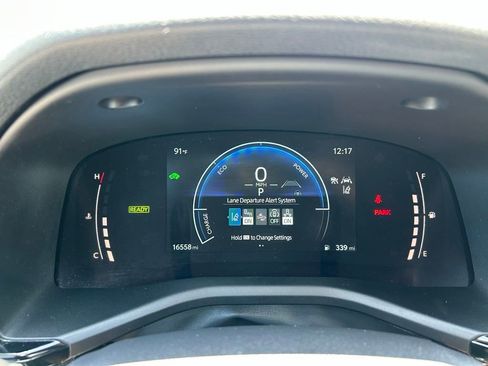 Used 2025 Toyota Camry LE FWD image 23