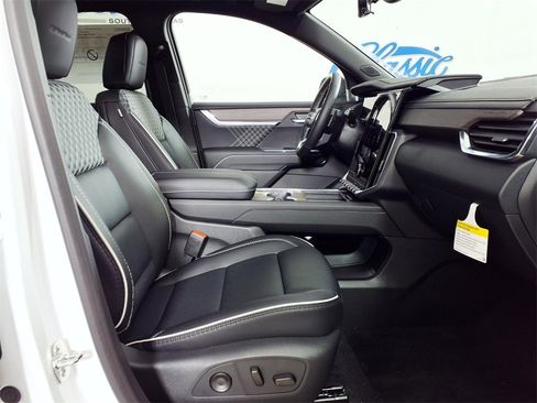 New 2026 GMC Acadia Denali image 12