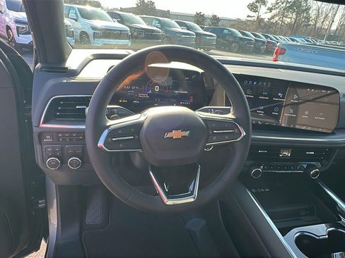 New 2026 Chevrolet Suburban Premier w/ Sun And Tow Package image 21