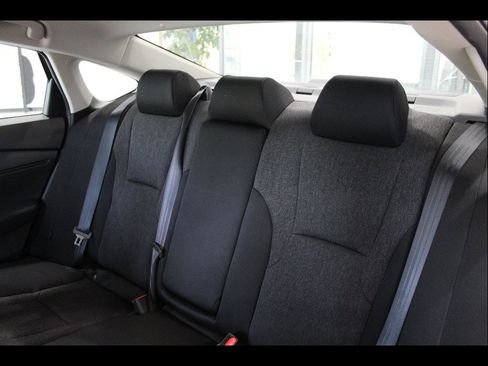 Certified 2025 Honda Accord LX image 17