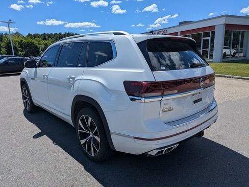 Used 2026 Volkswagen Atlas SEL Premium R-Line AWD/4WD image 3