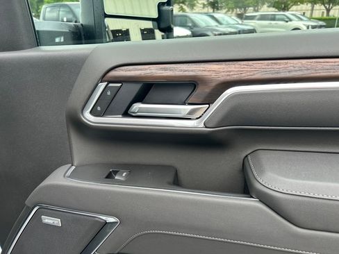 New 2026 GMC Sierra 2500 SLT w/ SLT Premium Package image 29