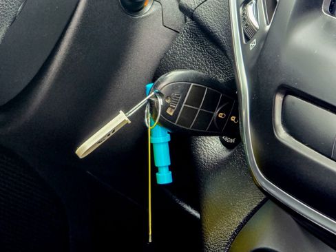 Used 2019 Jeep Cherokee Latitude w/ Popular Appearance Group image 29