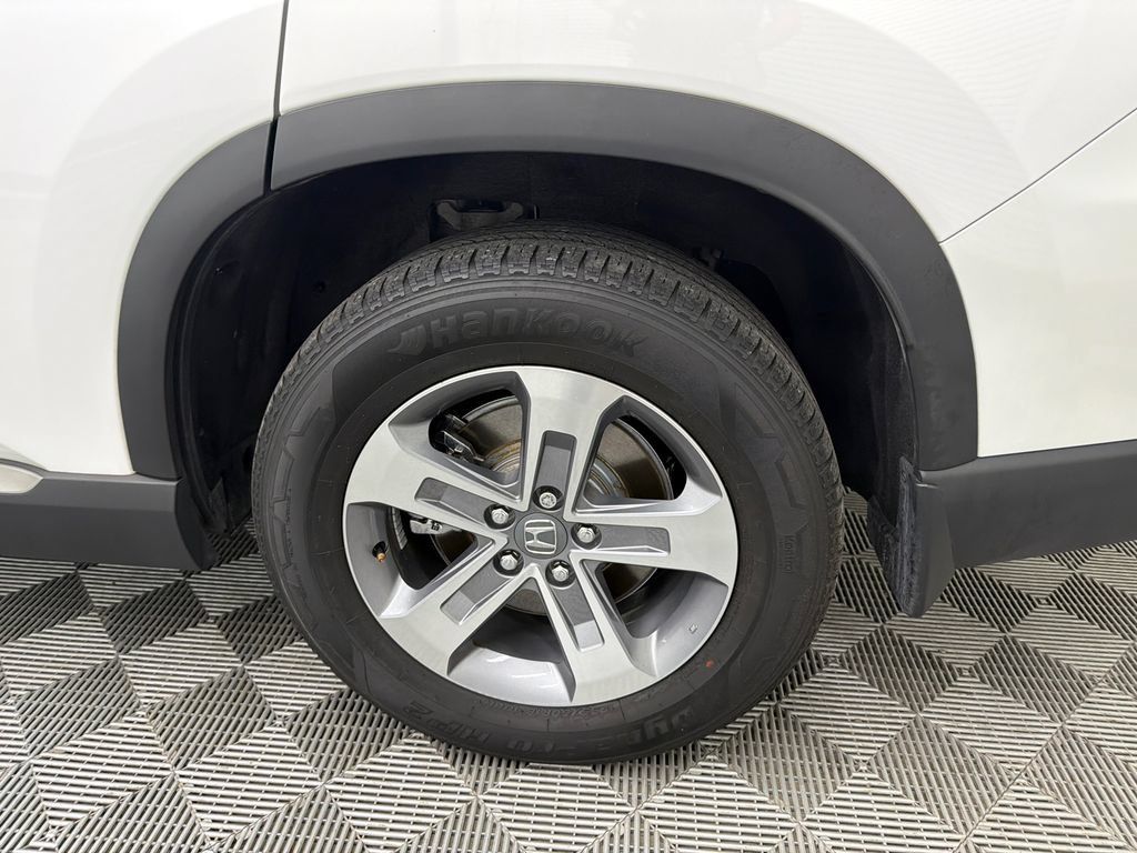 Used 2025 Honda Pilot EX-L image 22