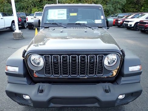 New 2025 Jeep Wrangler Sport S image 10