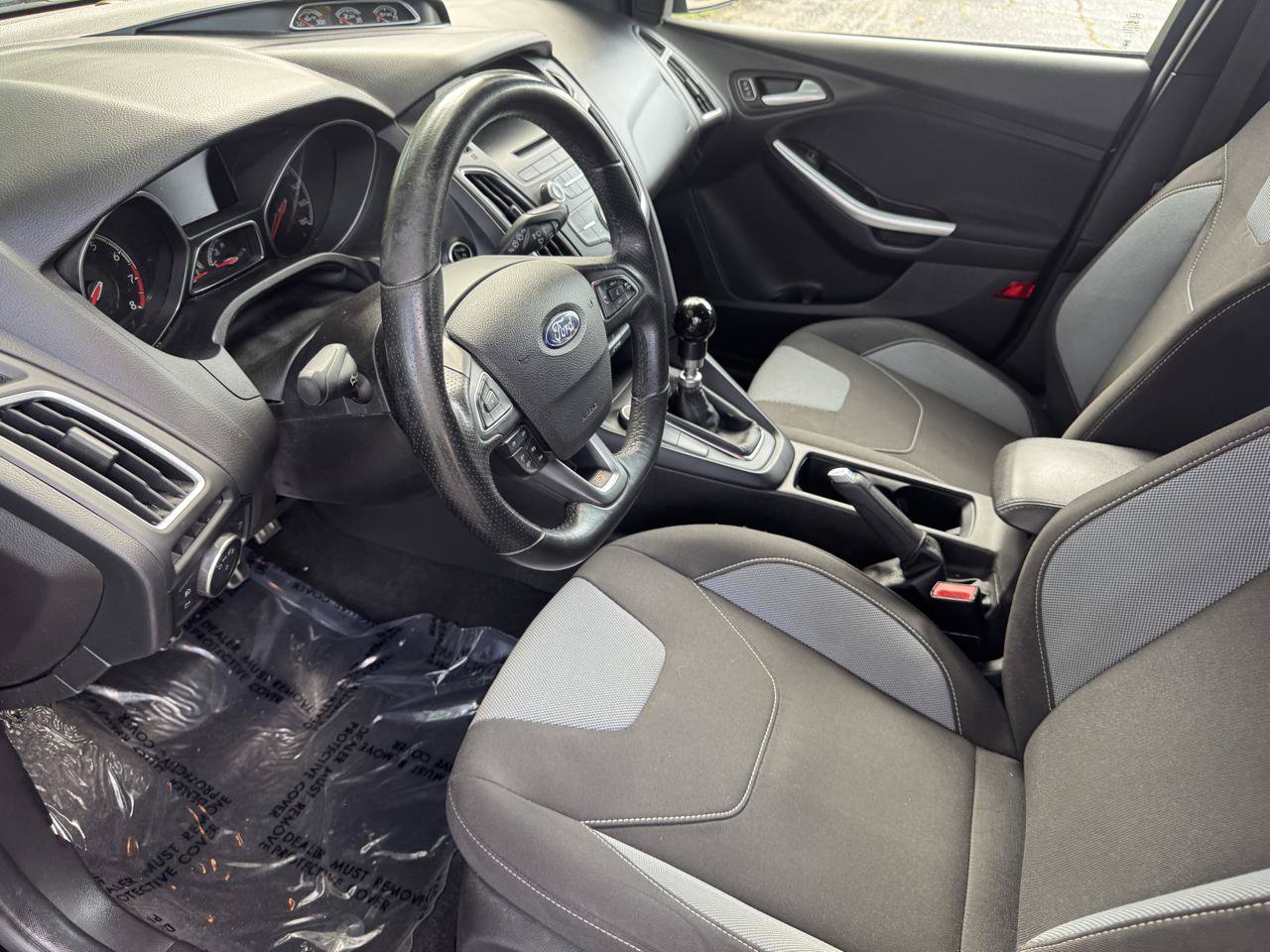 Used 2017 Ford Focus ST FWD image 21