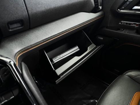 Used 2023 GMC Sierra 1500 AT4 w/ AT4 Premium Package image 57