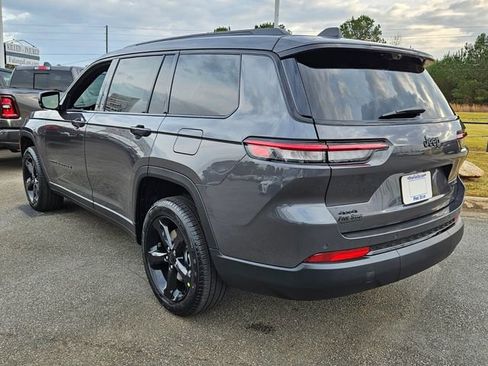 New 2025 Jeep Grand Cherokee L Limited w/ Luxury Tech Group II AWD/4WD image 11