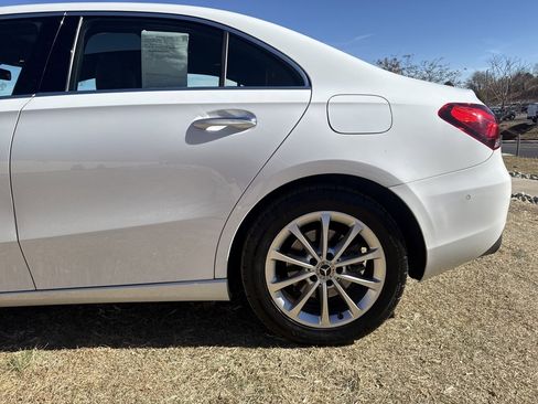 Used 2019 Mercedes-Benz A 220 4MATIC image 36