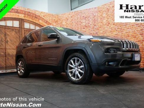 Used 2018 Jeep Cherokee Limited image 1
