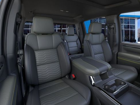 New 2026 Chevrolet Silverado 2500 ZR2 AWD/4WD image 16