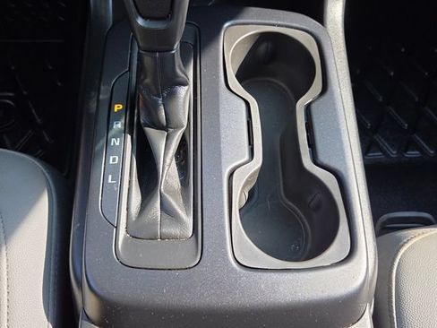 Used 2020 Chevrolet Colorado W/T AWD/4WD image 18