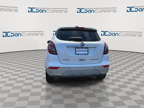 Used 2019 Buick Encore Essence w/ Experience Buick Package FWD image 7