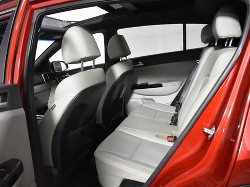 Used 2020 Kia Sportage S w/ S Premium Package image 28