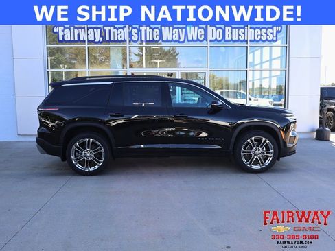 New 2026 Chevrolet Traverse LT w/ Driver Confidence Package image 1