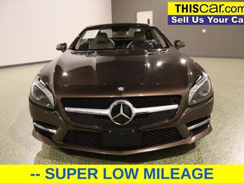 Used 2016 Mercedes-Benz SL 550 image 2