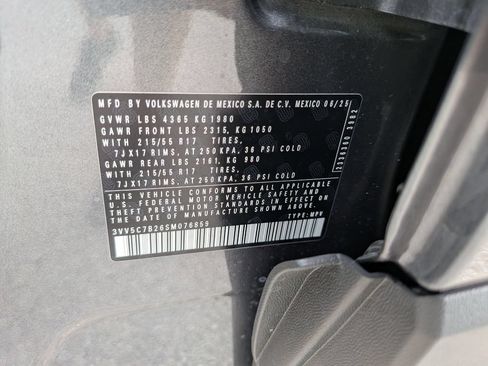 Certified 2025 Volkswagen Taos S FWD image 34