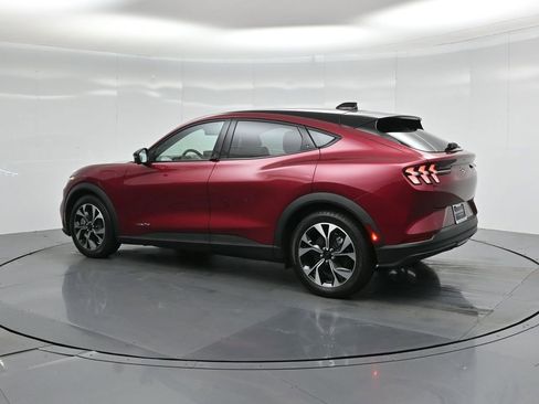 Certified 2025 Ford Mustang Mach-E Select image 7