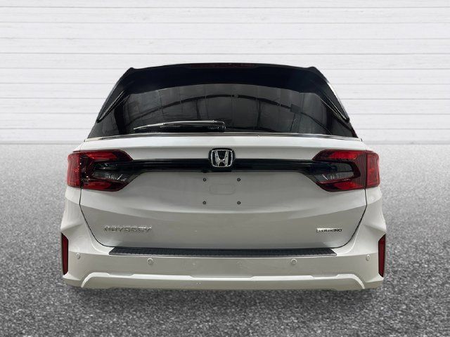 New 2027 Honda Odyssey Touring image 4