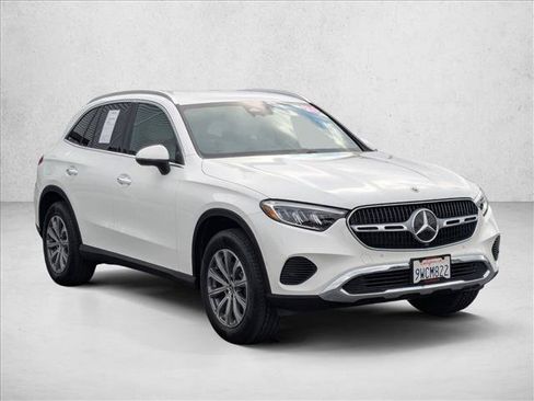 Certified 2026 Mercedes-Benz GLC 300 image 3
