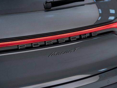 New 2026 Porsche Macan Turbo image 14