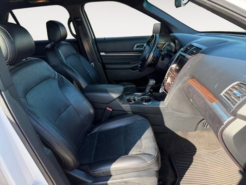 Used 2016 Ford Explorer Limited FWD image 15