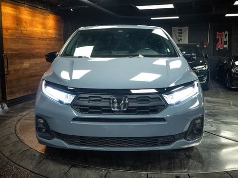 Used 2025 Honda Odyssey Sport-L image 4