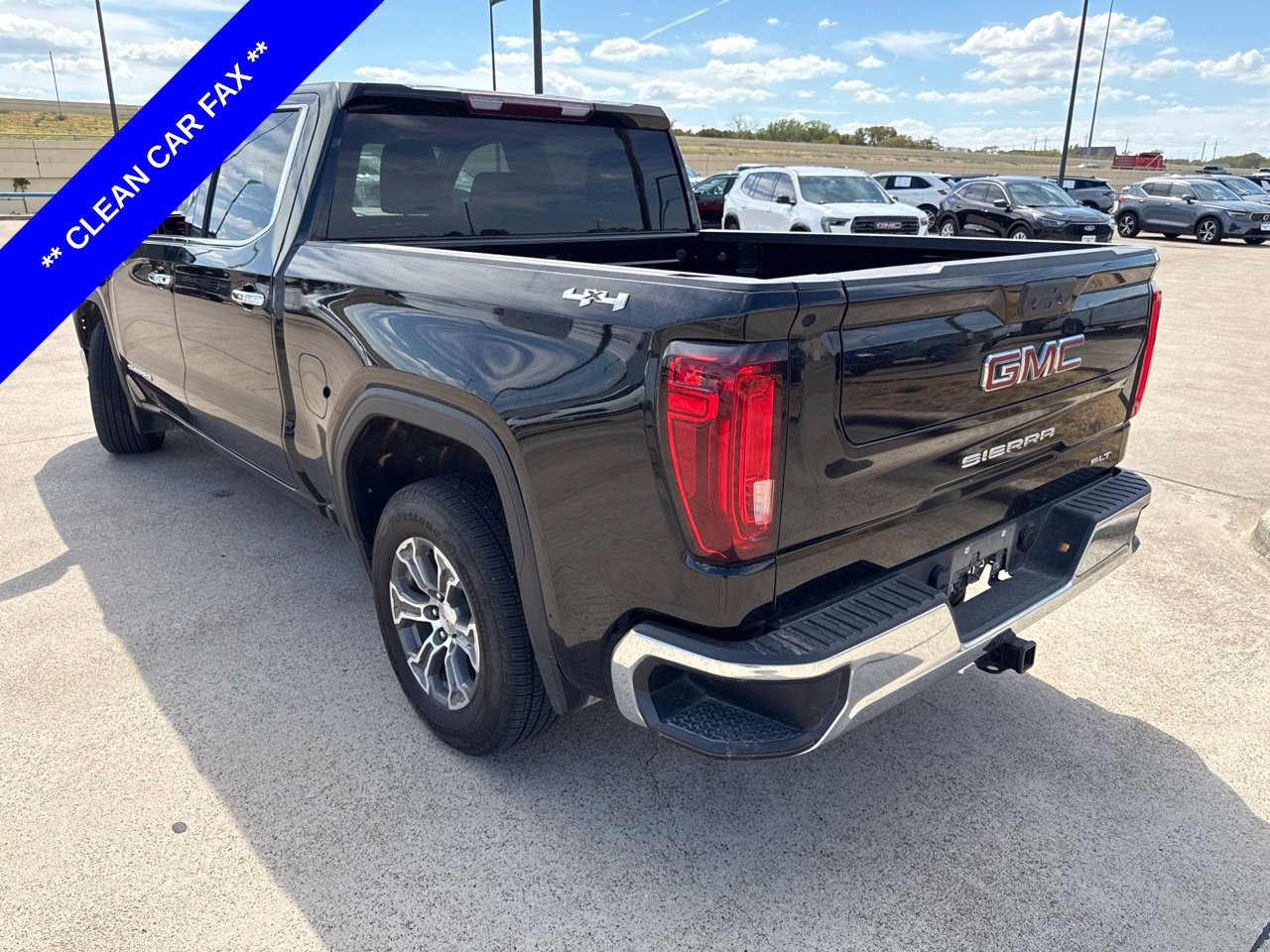 Used 2025 GMC Sierra 1500 SLT AWD/4WD image 8