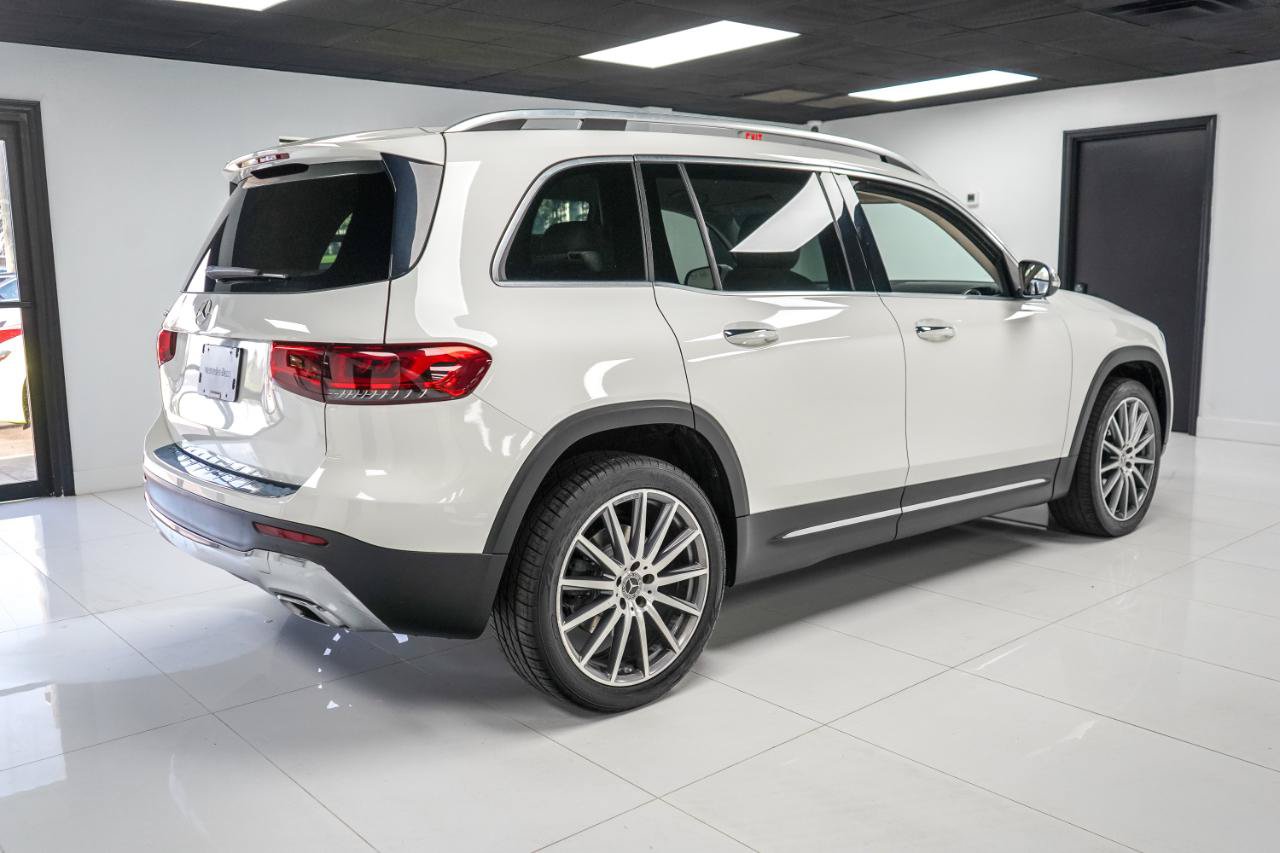 Used 2021 Mercedes-Benz GLB 250 w/ Premium Package image 4