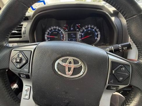 Used 2017 Toyota 4Runner SR5 RWD image 3