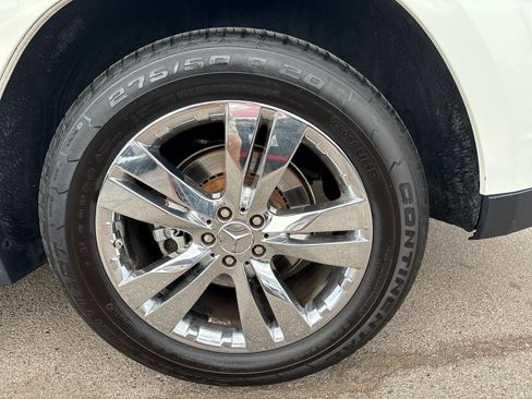 Used 2012 Mercedes-Benz GL 450 4MATIC image 4