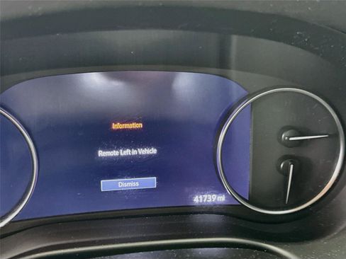 Used 2023 Buick Enclave Avenir w/ Trailering Package, 5000 lbs. AWD/4WD image 3