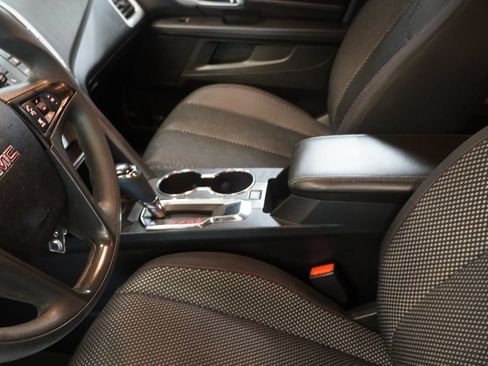 Used 2017 GMC Terrain SLE AWD/4WD image 7