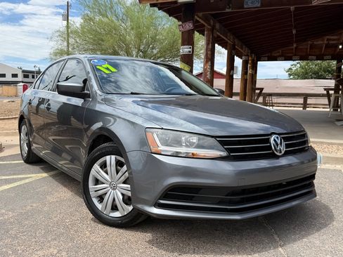 Used 2017 Volkswagen Jetta S FWD image 2