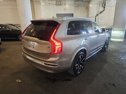 Certified 2023 Volvo XC90 B6 Plus image 4