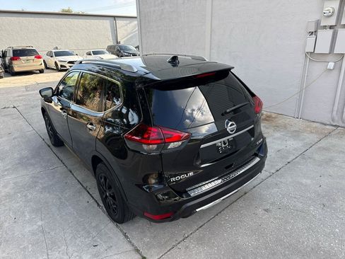 Used 2020 Nissan Rogue SV AWD/4WD image 7